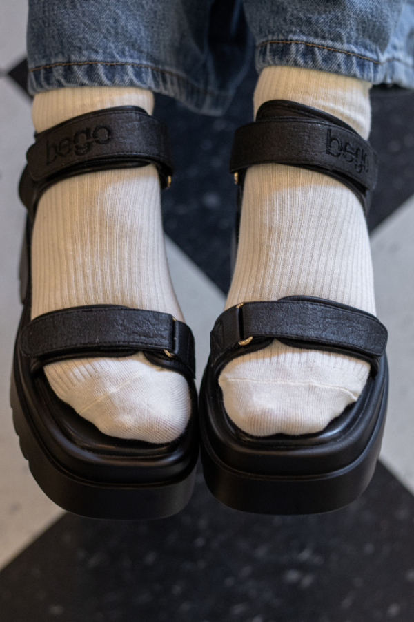 AXEL sandals - black