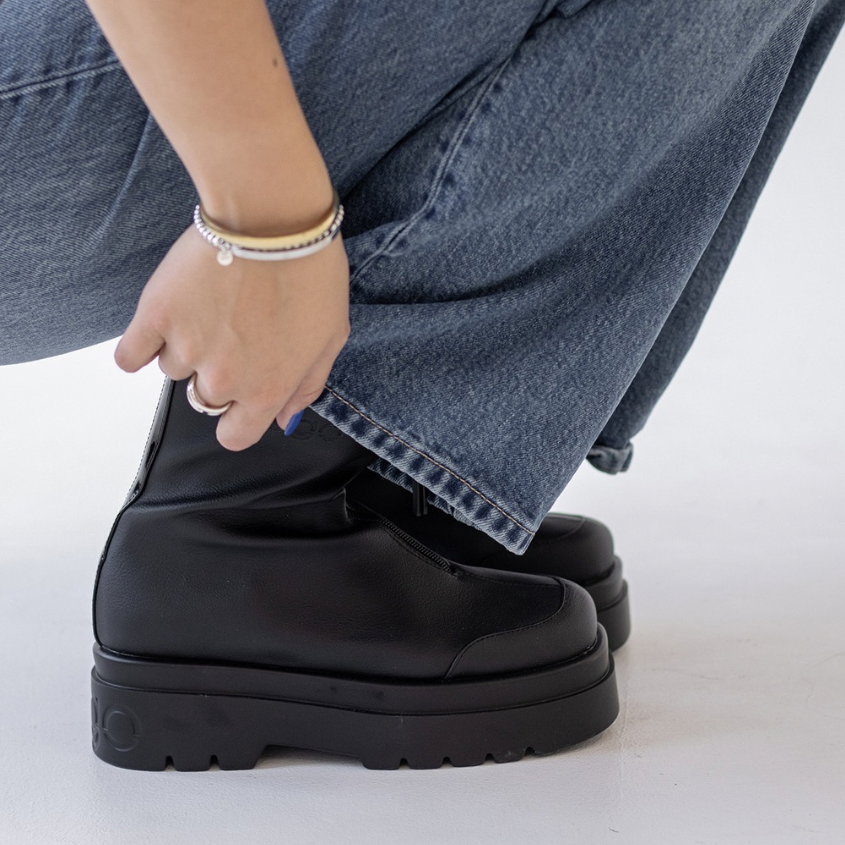 LIO boots - black