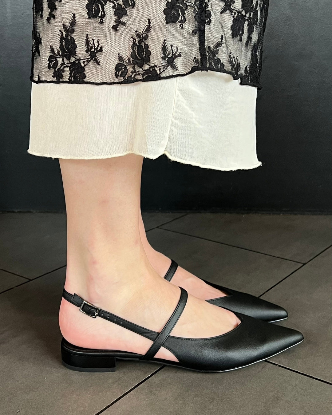 BELLA mary jane pointue – noir