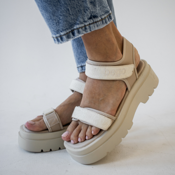 AXEL sandals - beige
