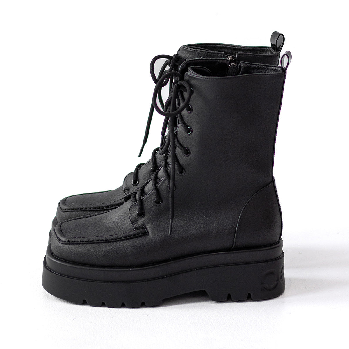 SARA boots - black