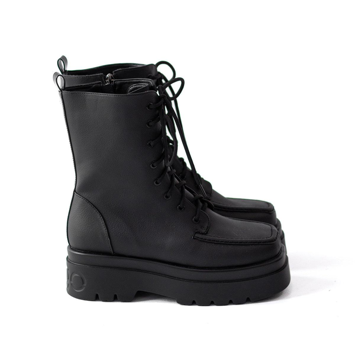SARA boots - black