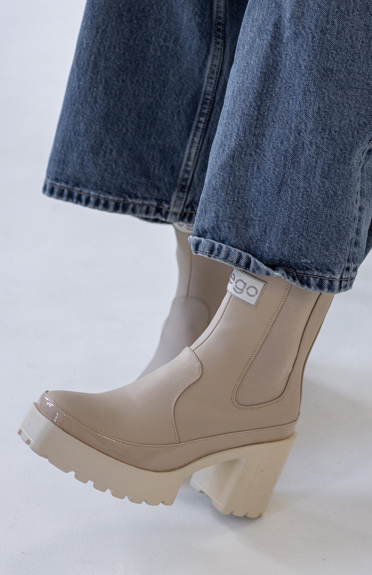 SOFIA boots - beige